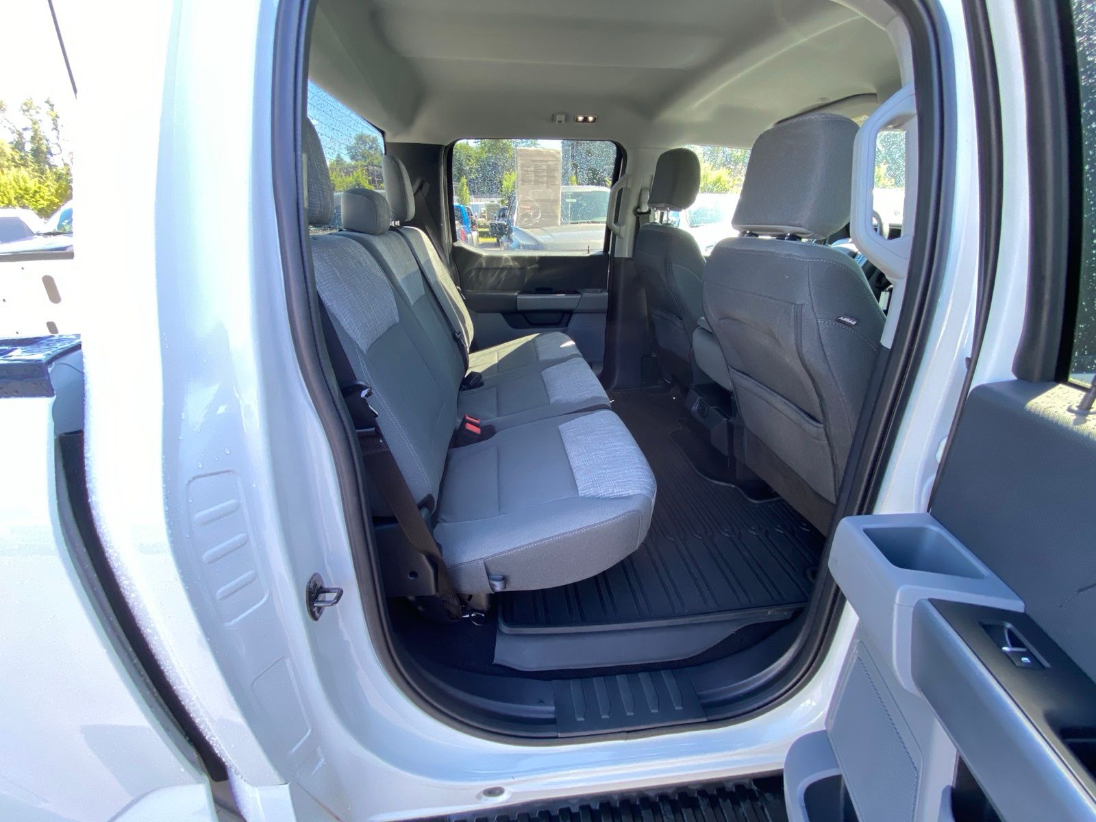 2023 Ford F-150 XLT photo 17