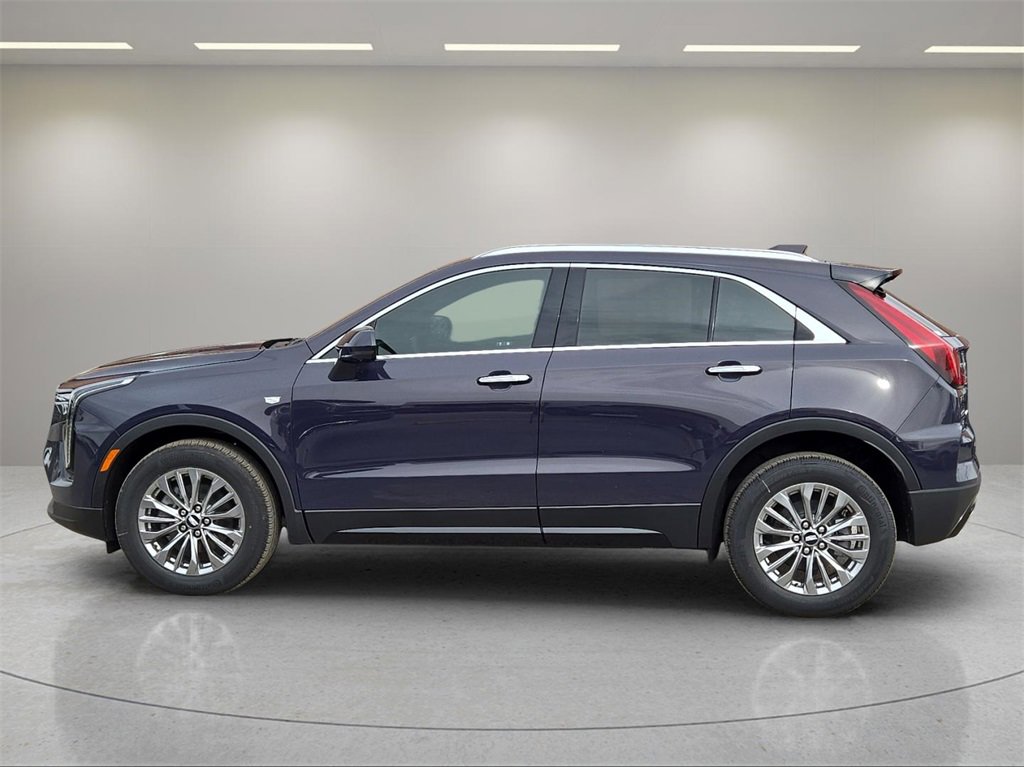 2025 Cadillac XT4 Premium Luxury photo 2