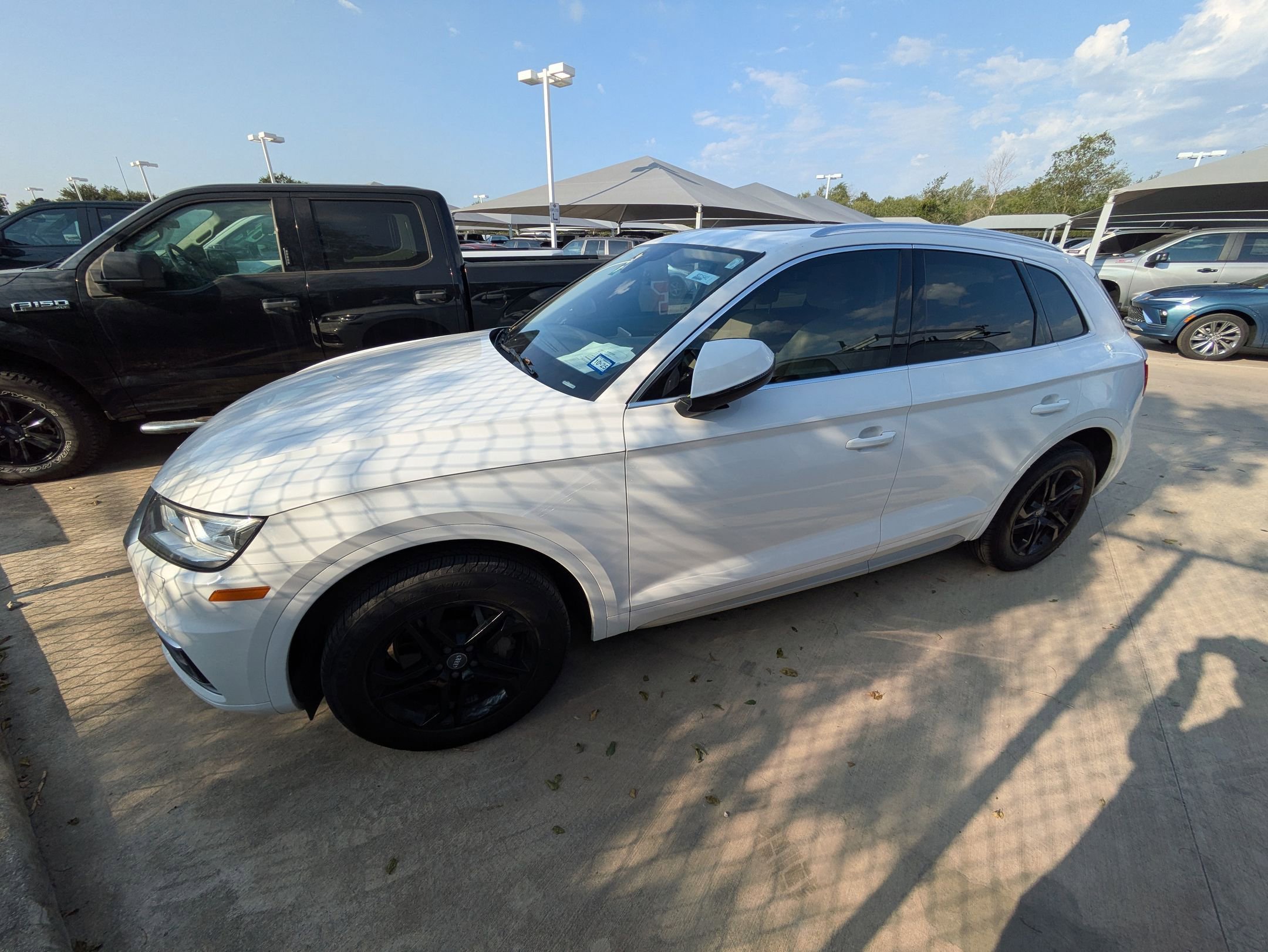 2018 Audi Q5 Premium Plus photo 2