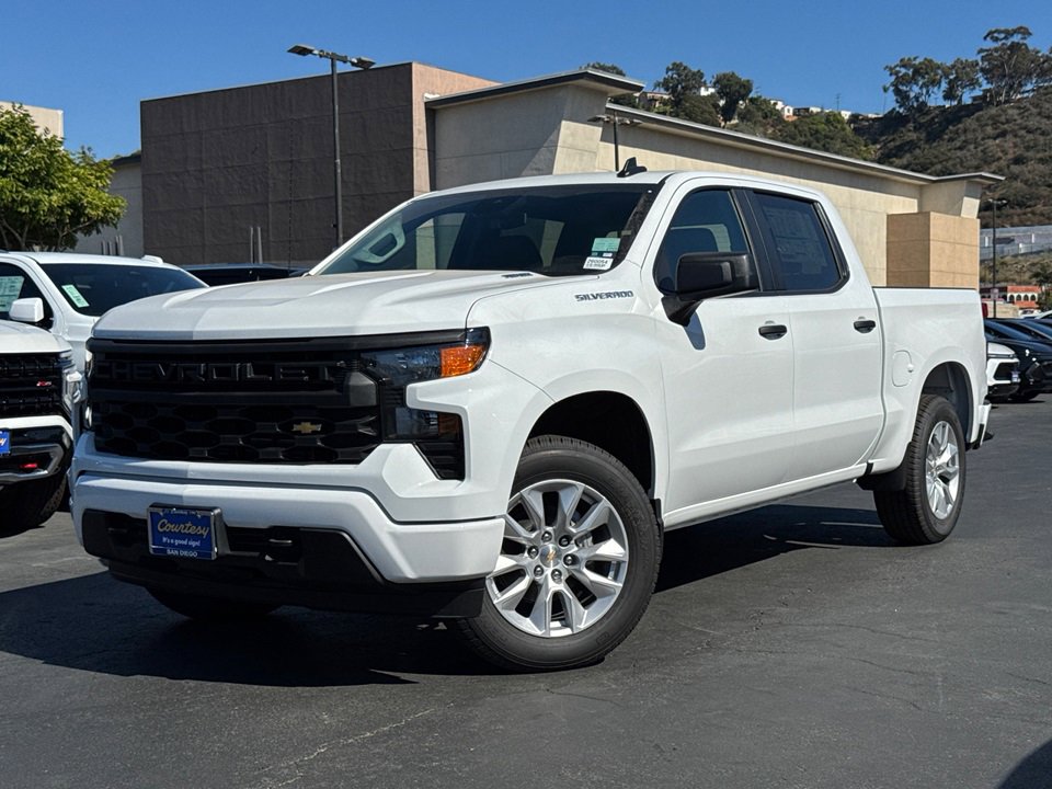 2026 Chevrolet Silverado 1500 Custom photo 2