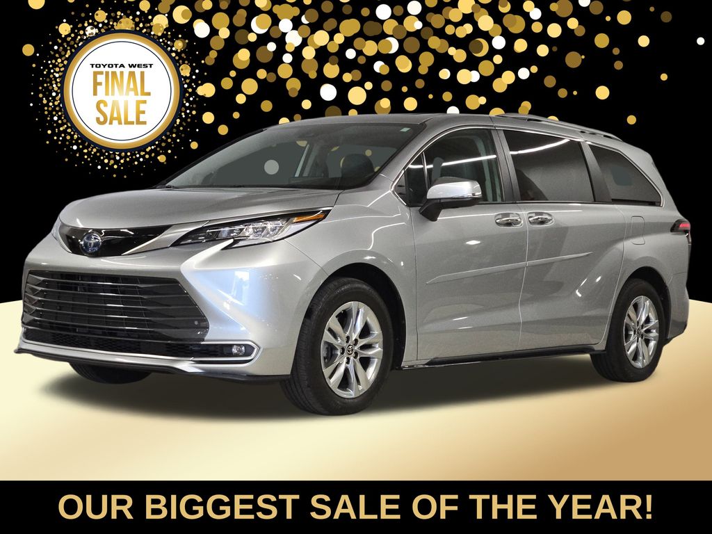 2023 Toyota Sienna Limited's photo