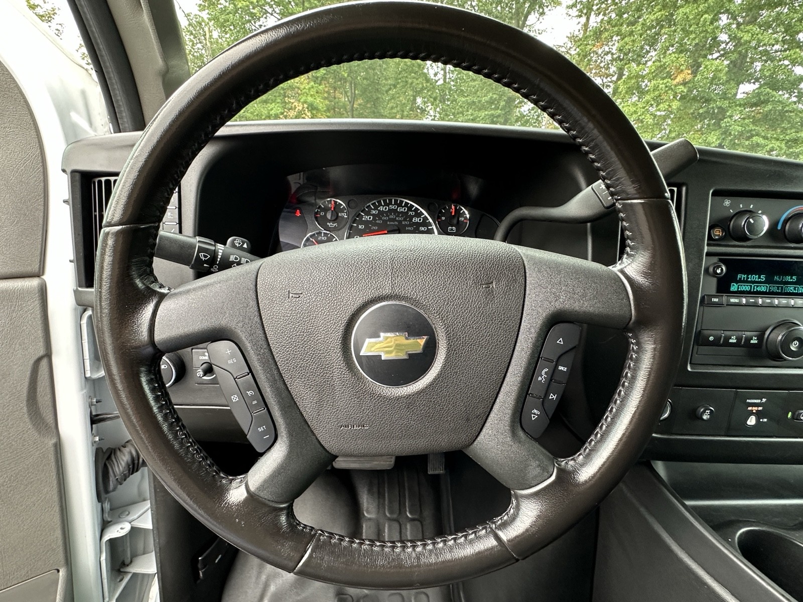 2023 Chevrolet Express Cargo Van photo 27