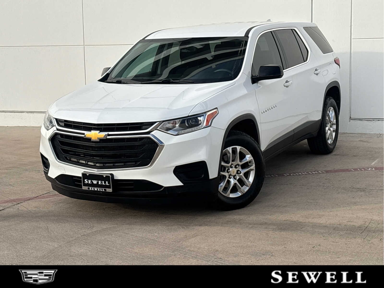 2020 Chevrolet Traverse LS's photo