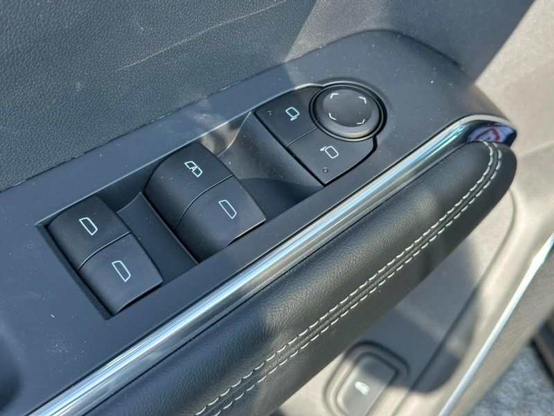 2026 Gmc Acadia Elevation photo 8