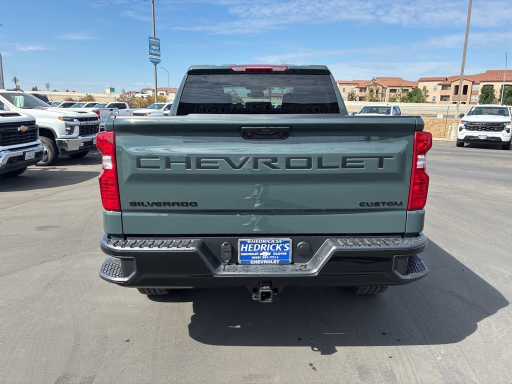 2025 Chevrolet Silverado 1500 Custom Trail Boss photo 4