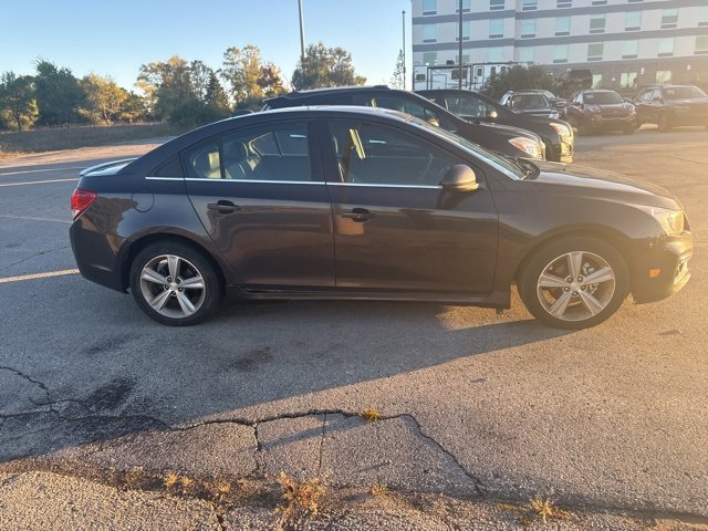 Used 2015 Chevrolet Cruze 2LT with VIN 1G1PE5SB8F7187380 for sale in Traverse City, MI