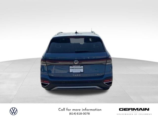2025 Volkswagen Taos SE photo 3