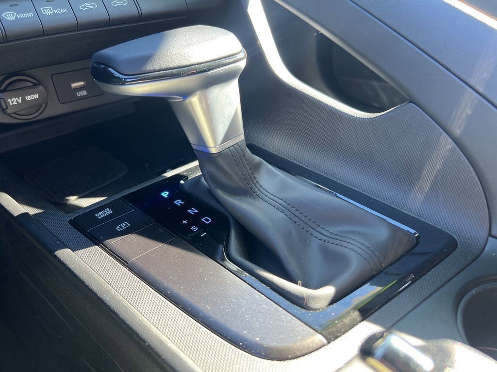 2025 Hyundai Elantra SEL Sport photo 16