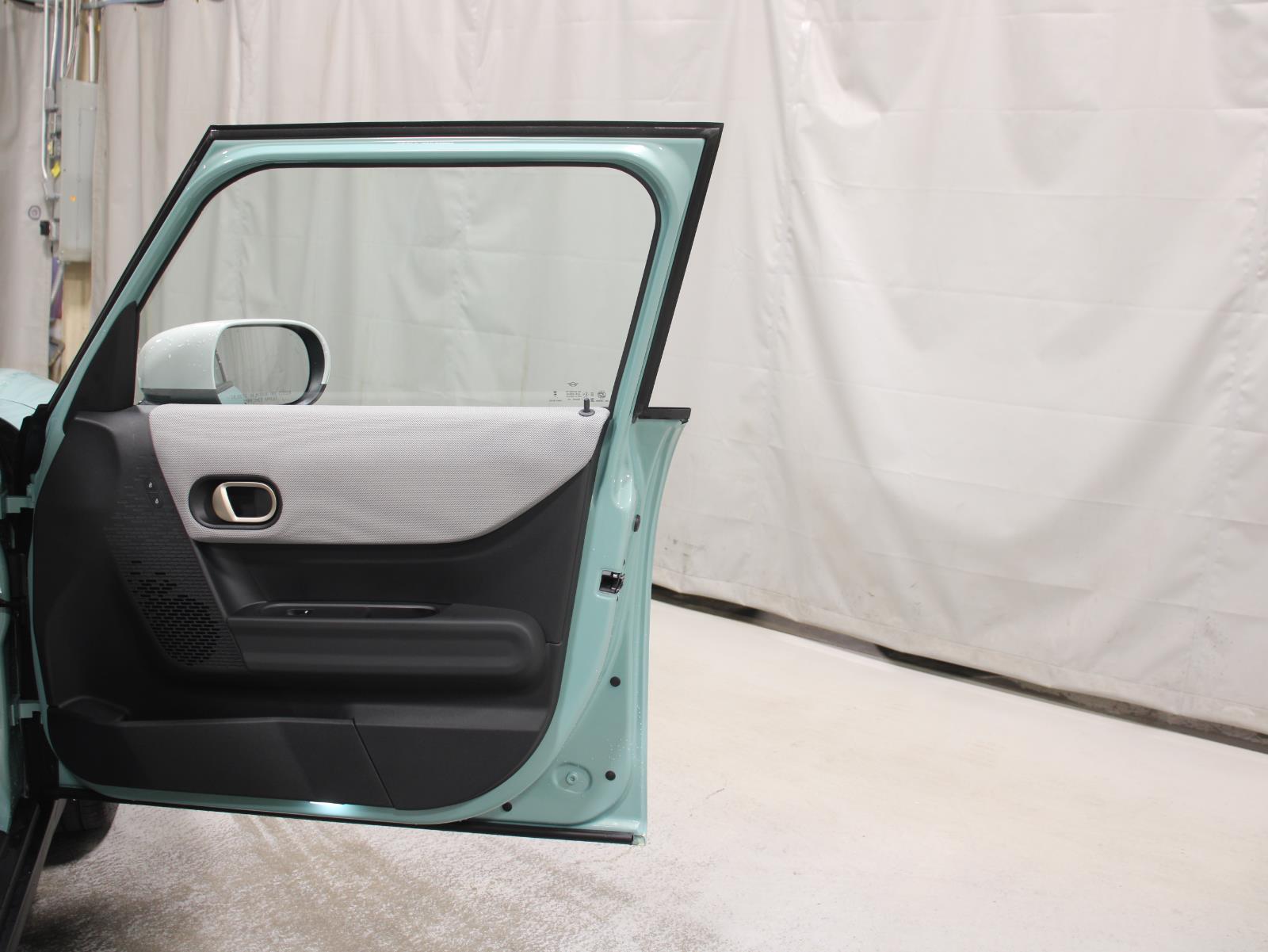 2026 Mini Cooper Hardtop S 4 Door Iconic photo 20