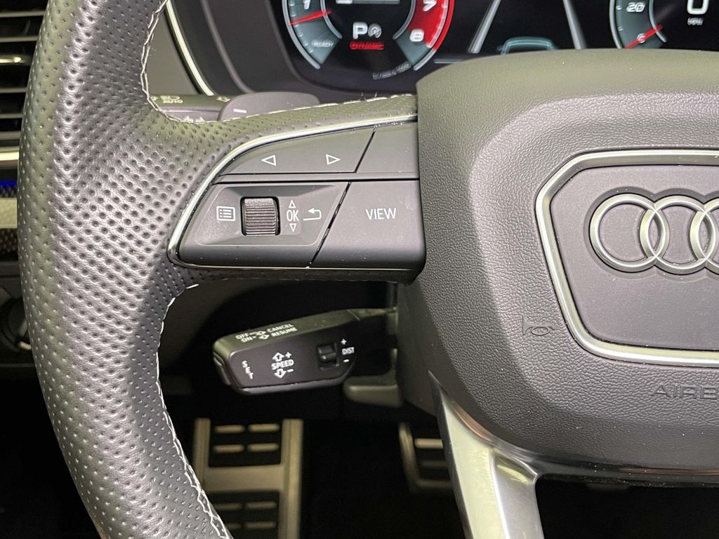 2023 Audi SQ5 Prestige photo 38