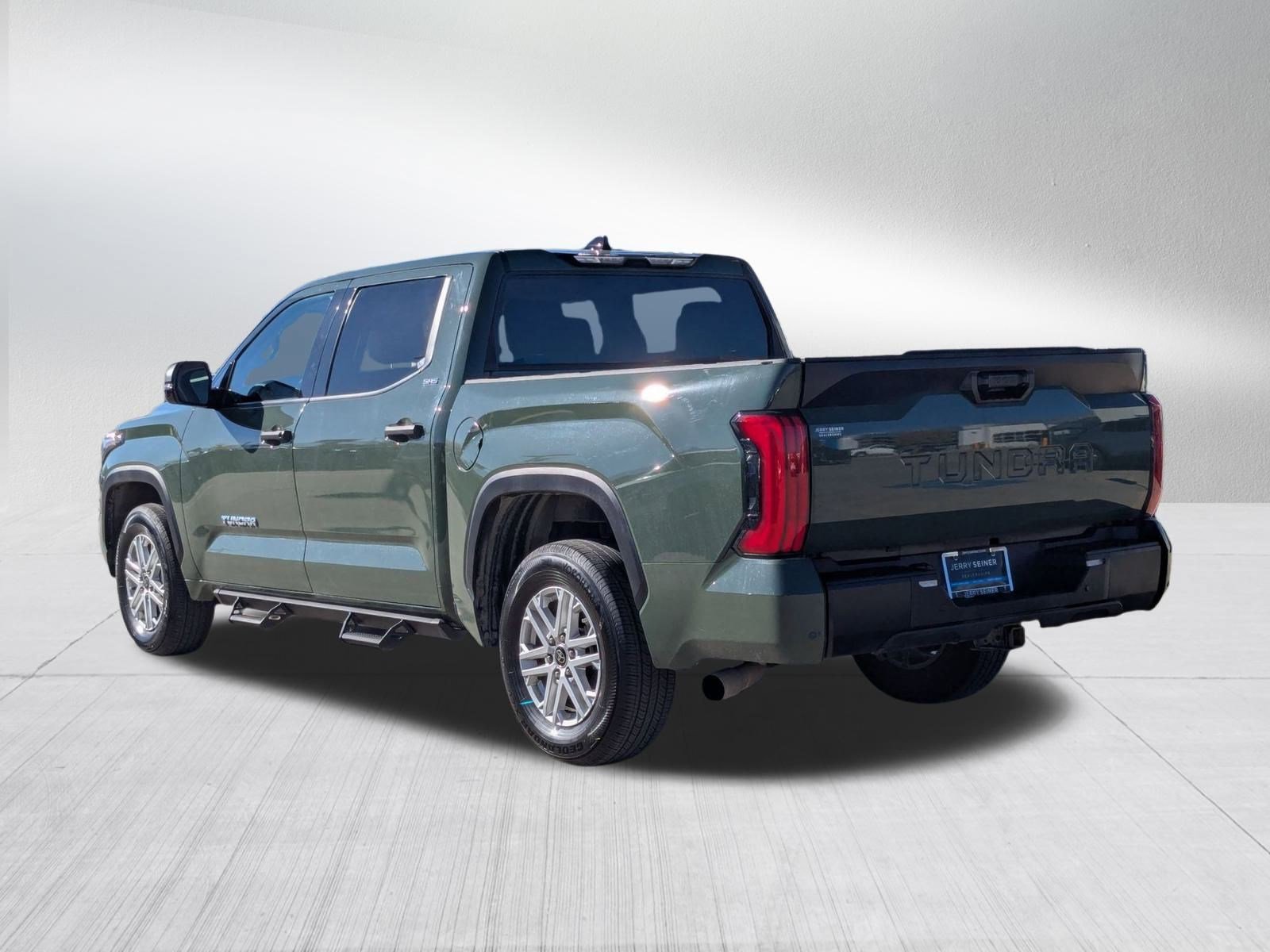 2022 Toyota Tundra SR5 photo 3