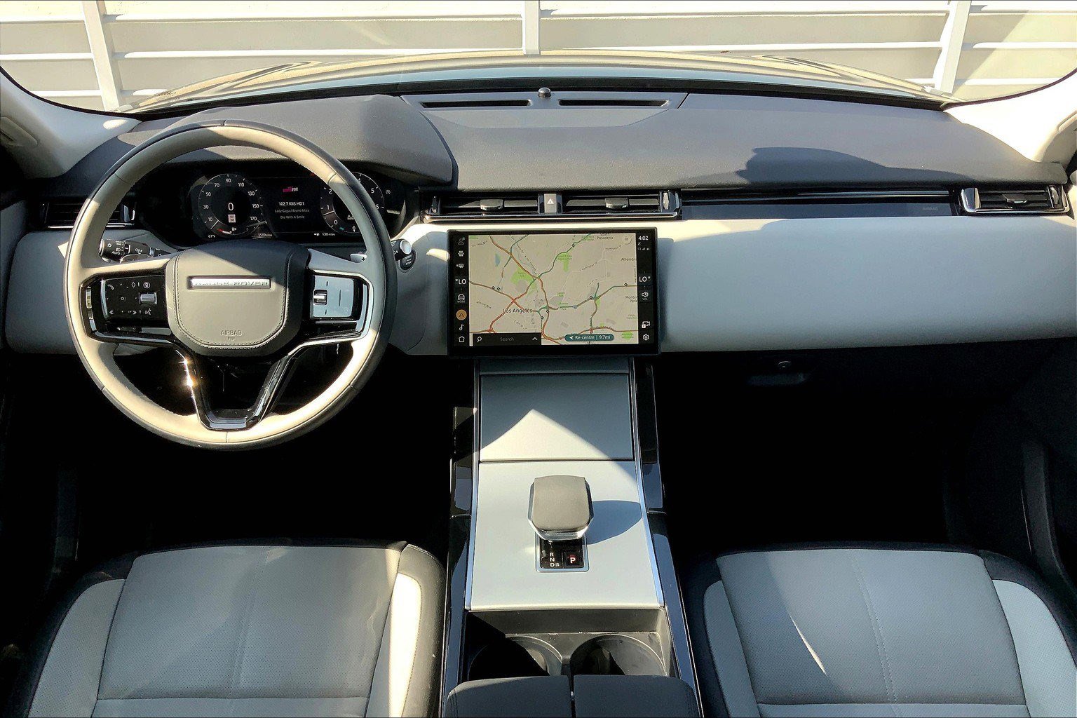 2025 Land Rover Range Rover Velar S photo 25