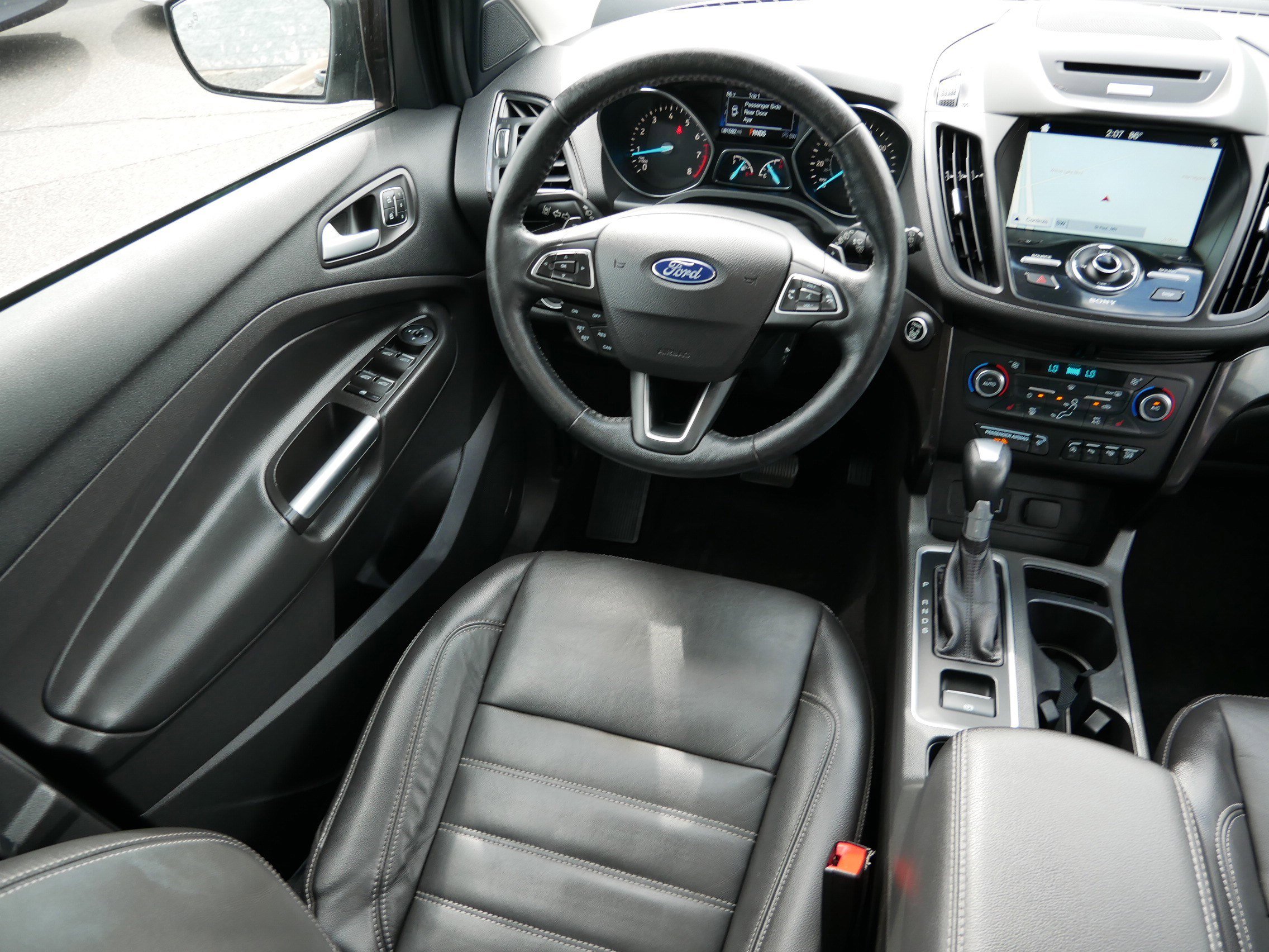 2017 Ford Escape Titanium photo 8