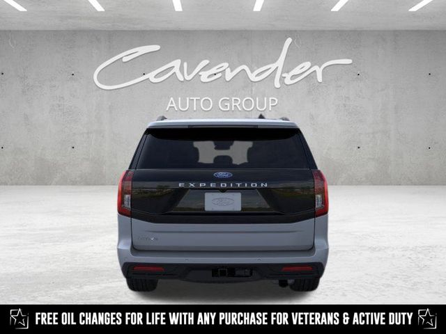 2025 Ford Expedition photo 4