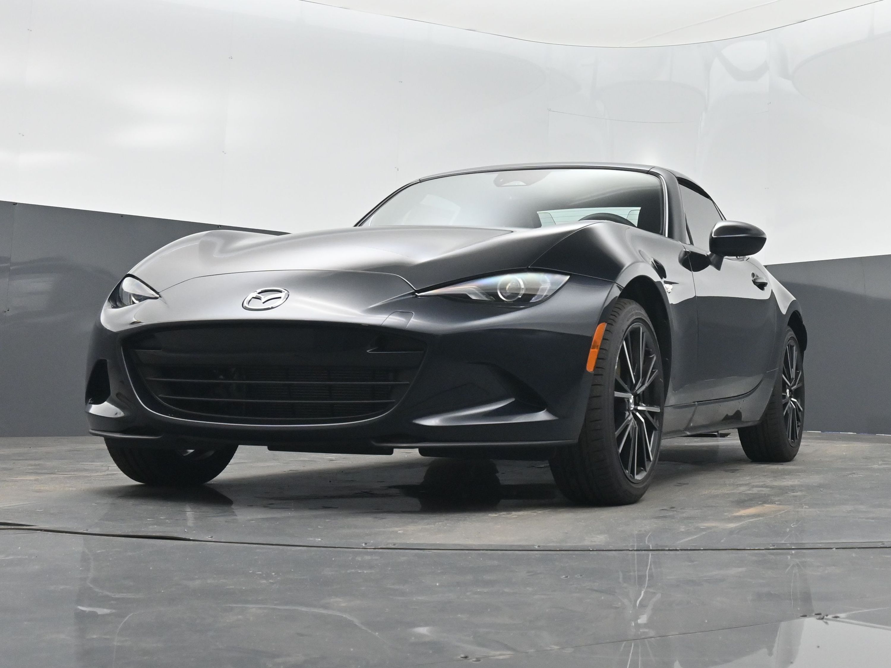 2025 Mazda MX-5 Miata Miata RF Grand Touring photo 19