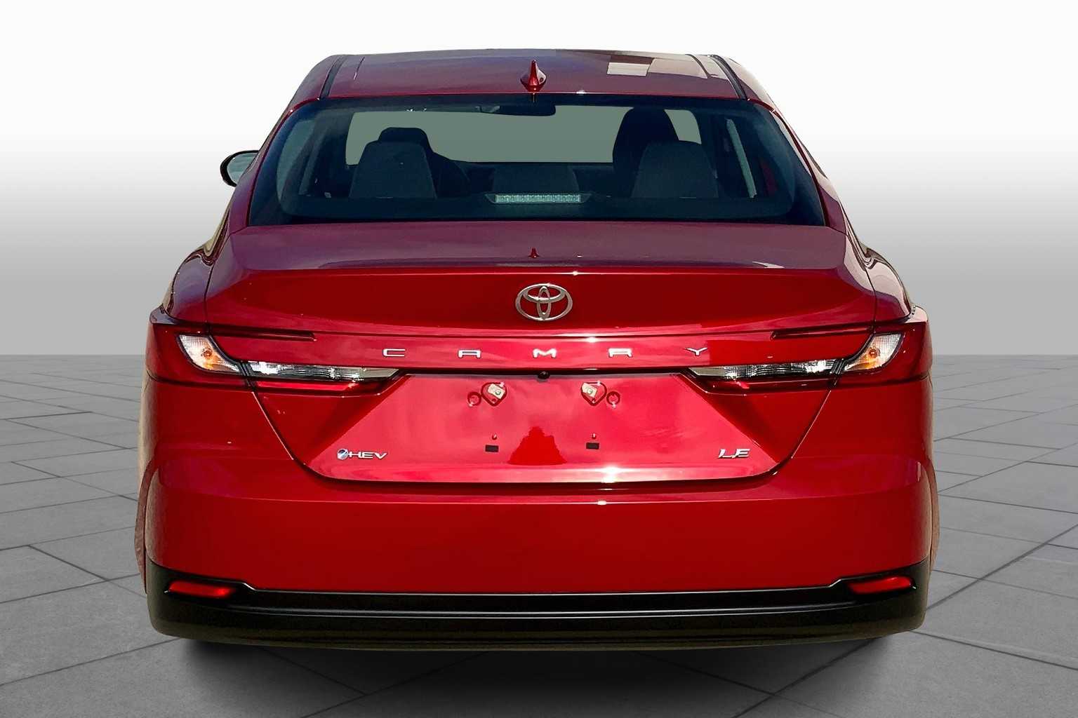 2025 Toyota Camry LE photo 4