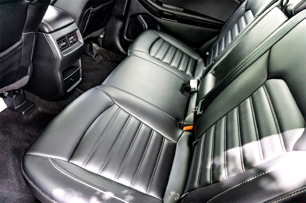 2024 Ford Edge SEL photo 24