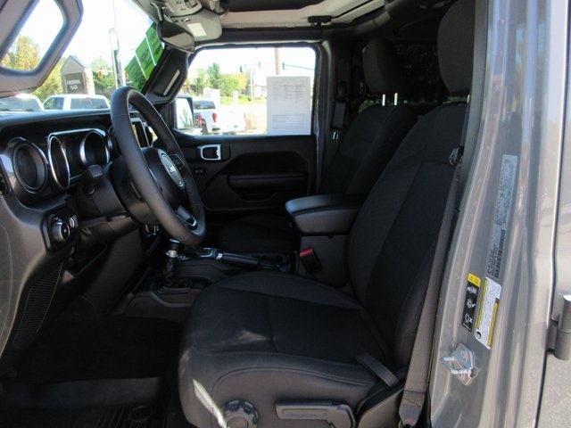 2023 Jeep Wrangler Sport photo 7