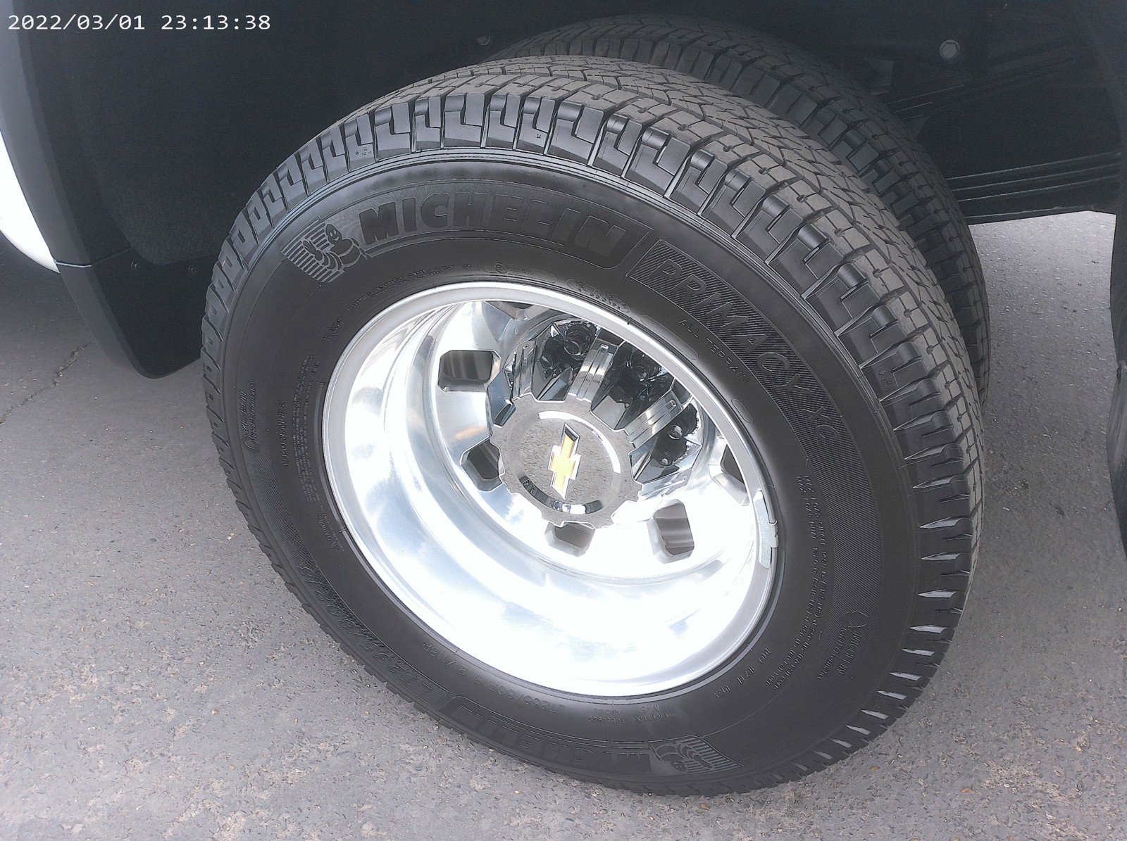 2025 Chevrolet Silverado 3500HD High Country photo 11