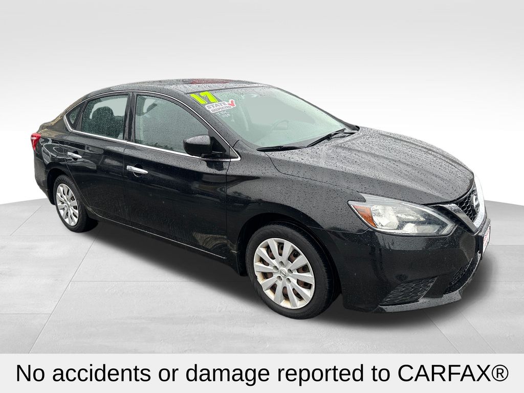 2017 Nissan Sentra S photo 4