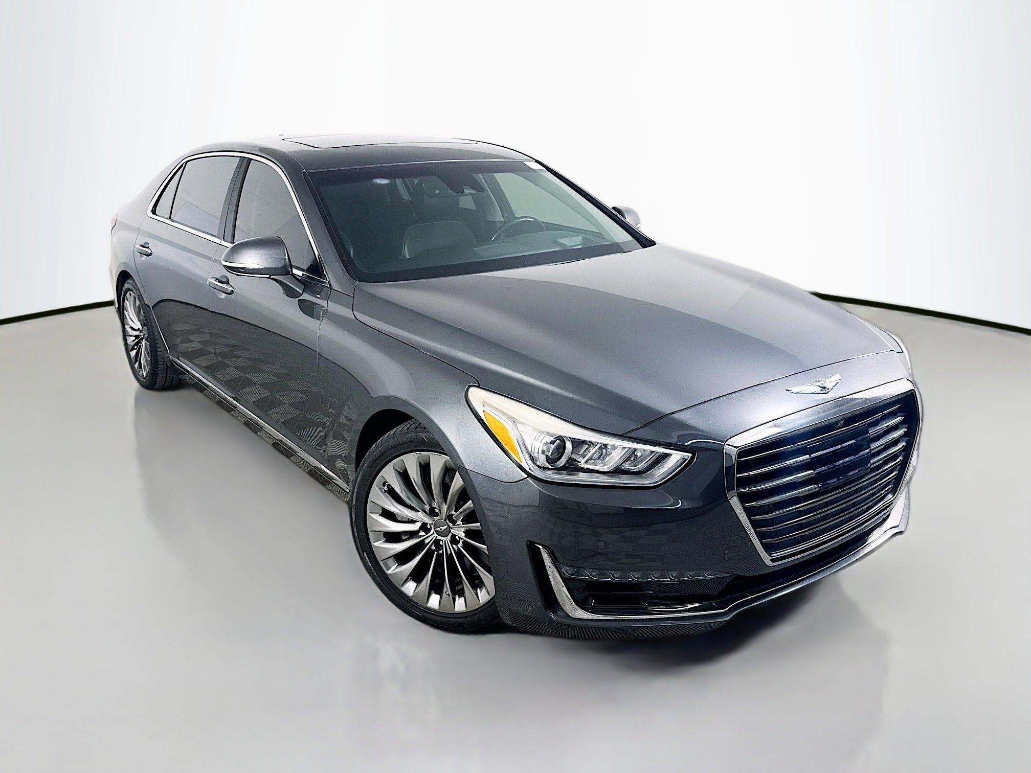 2019 GENESIS G90 Premium's photo