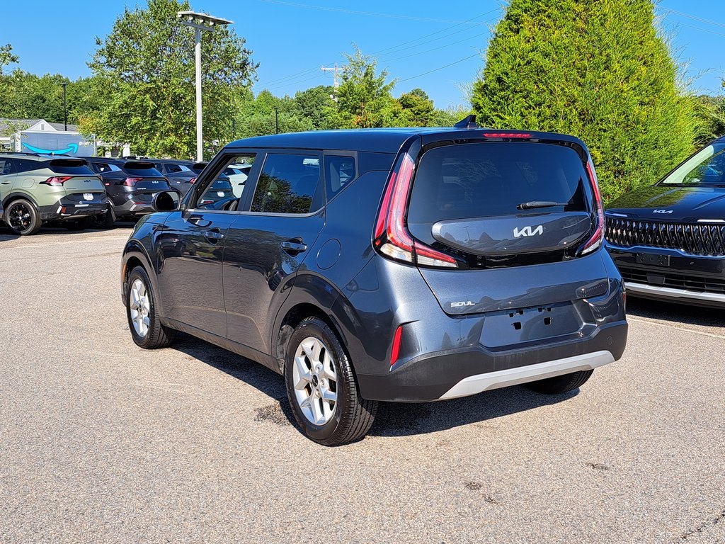 2023 Kia Soul LX photo 6