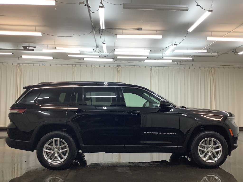 2025 Jeep Grand Cherokee Laredo X photo 4