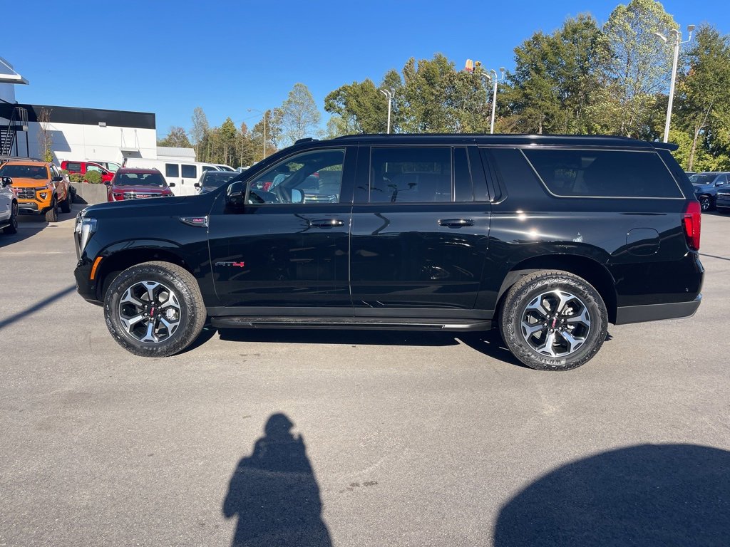 2026 Gmc Yukon XL AT4 photo 2