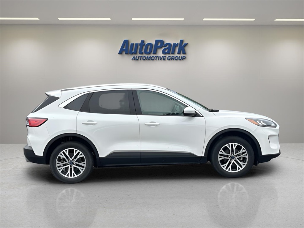 2022 Ford Escape SEL photo 7