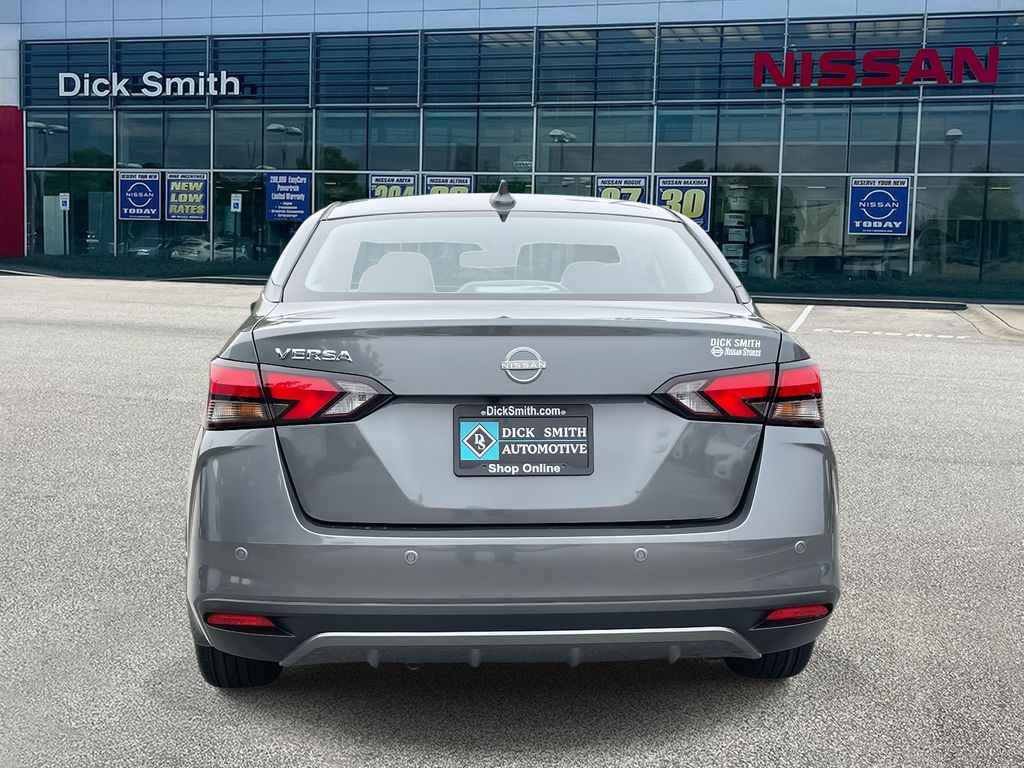 2025 Nissan Versa SV photo 5