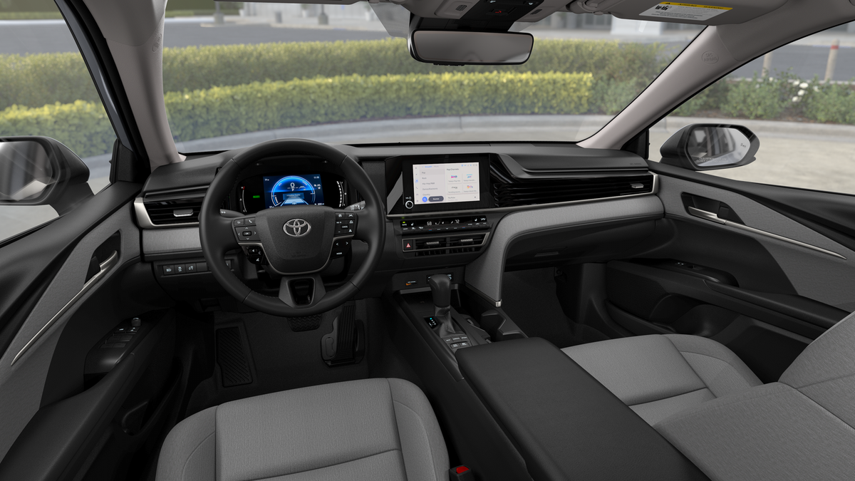 2025 Toyota Camry LE photo 17