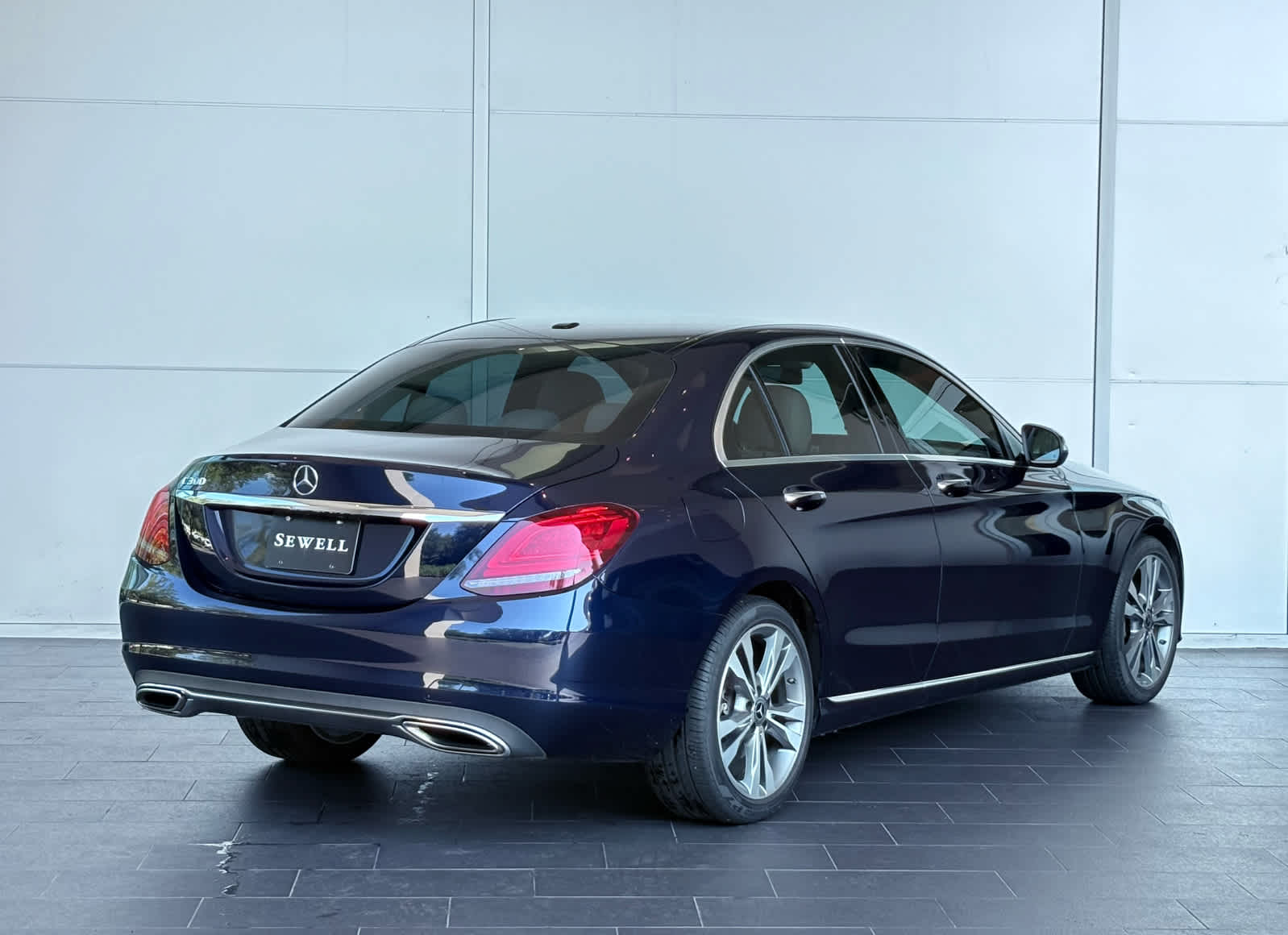 2019 Mercedes Benz C 300 photo 4