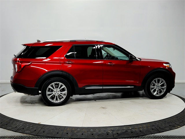 2024 Ford Explorer Limited photo 3