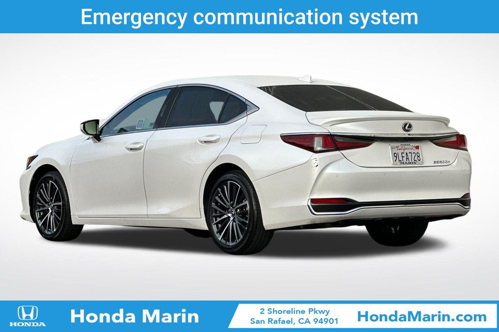 2024 Lexus ES 300h Premium photo 4
