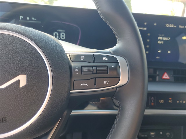 2024 Kia Sportage EX photo 17