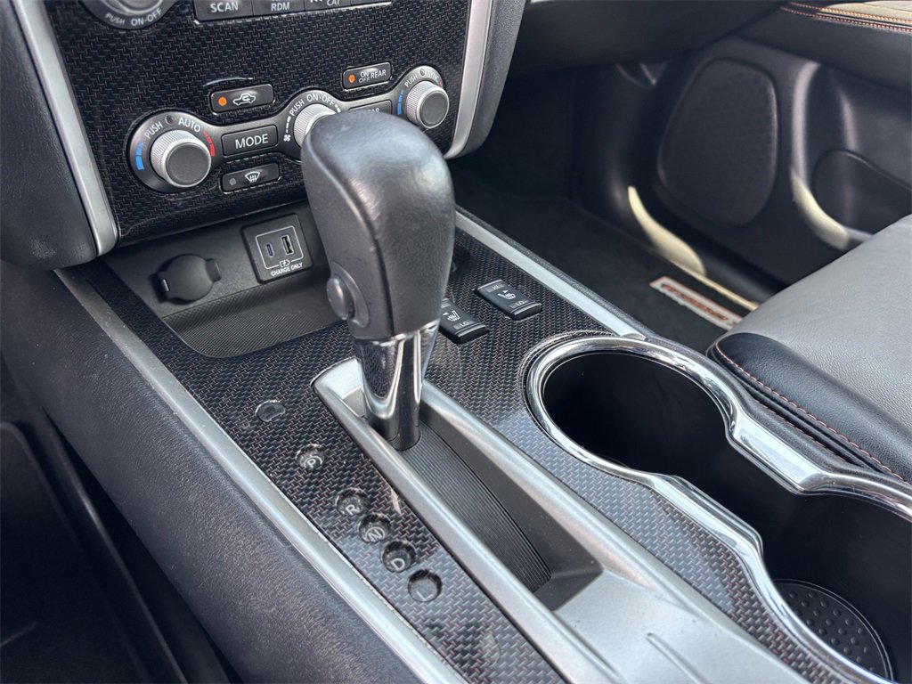 2019 Nissan Pathfinder SL photo 29
