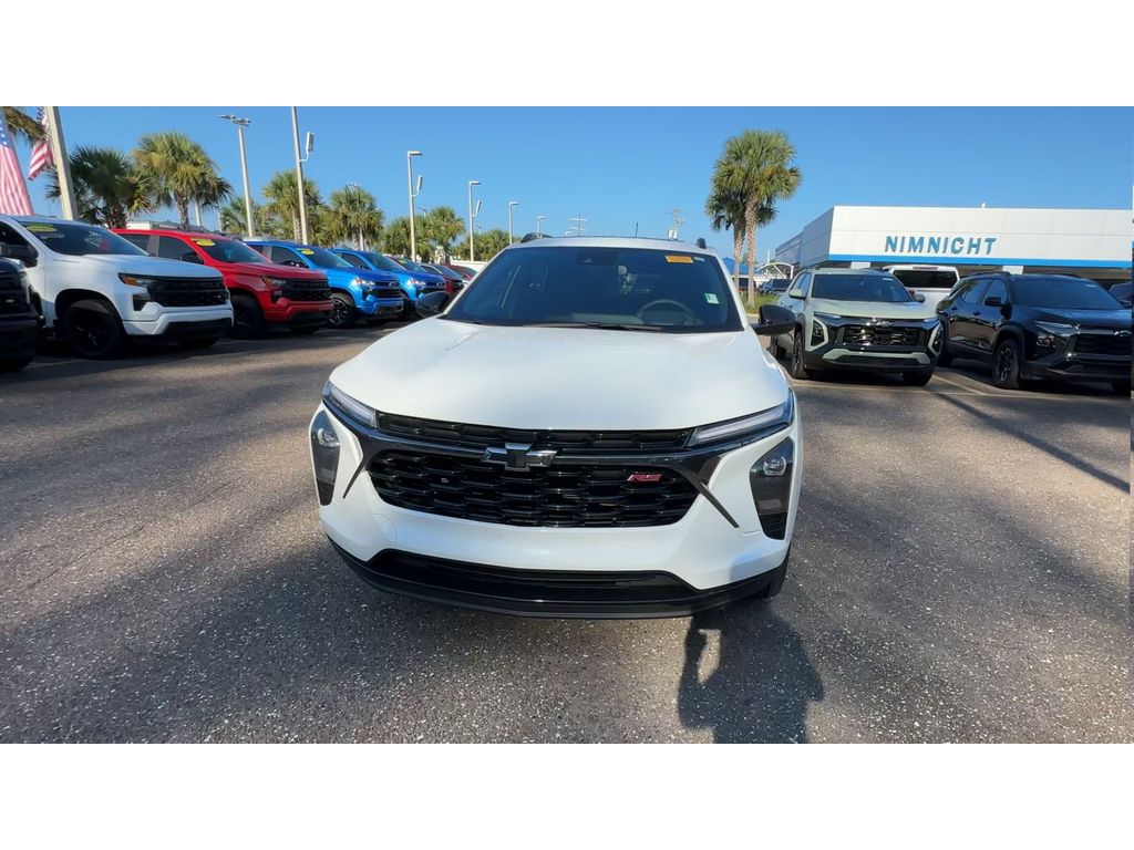 2025 Chevrolet Trax photo 6
