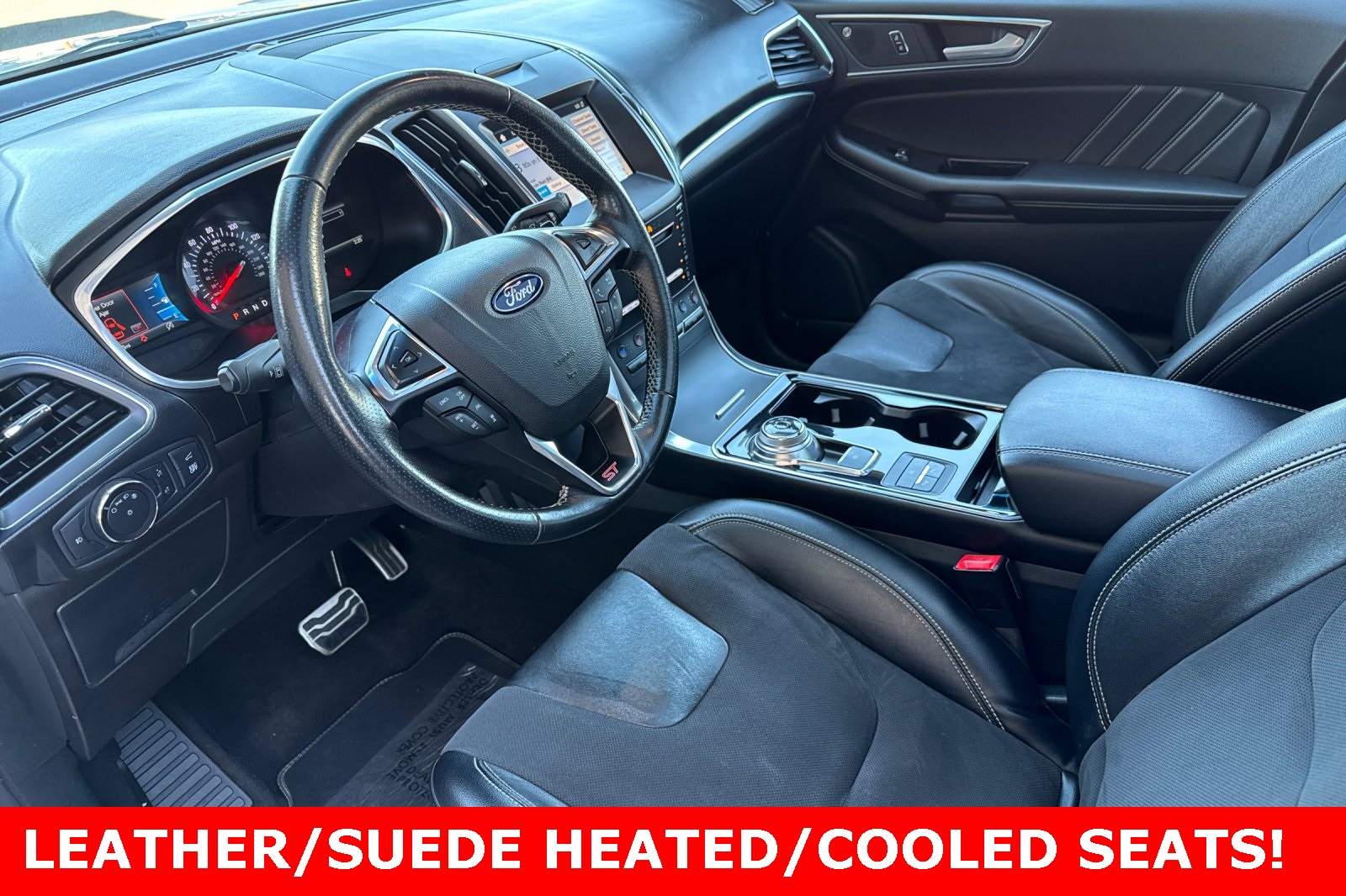 2019 Ford Edge ST photo 12