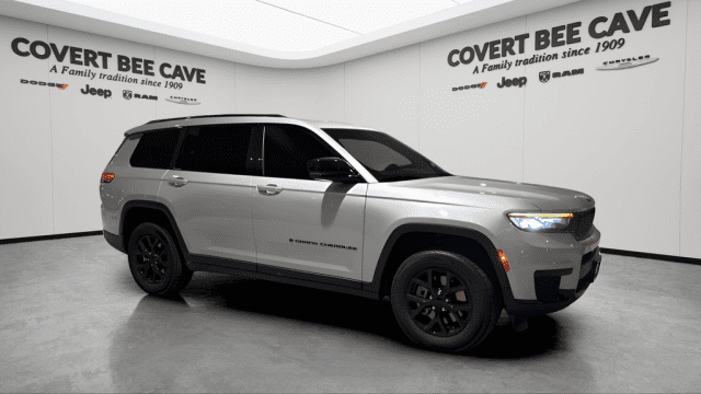 2025 Jeep Grand Cherokee L Altitude's photo