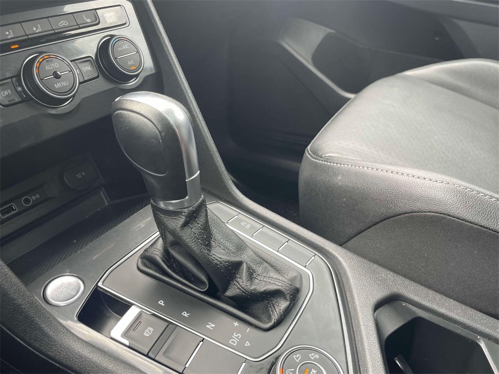 2019 Volkswagen Tiguan SE photo 25