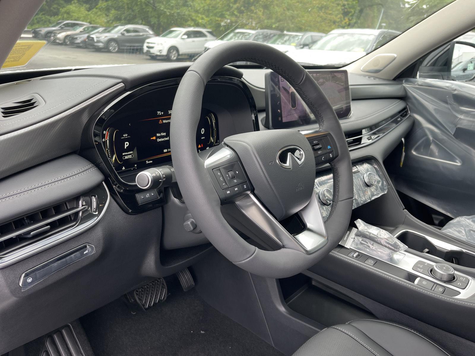 2026 Infiniti QX60 Luxe AWD photo 11