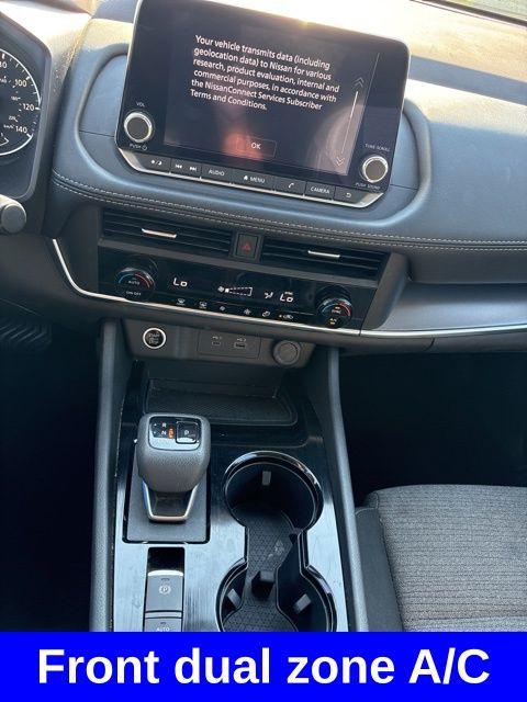2023 Nissan Rogue SV photo 8