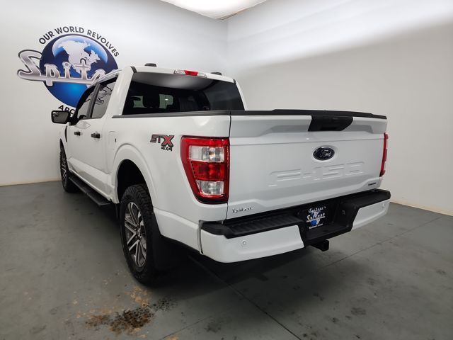2022 Ford F-150 XL photo 2