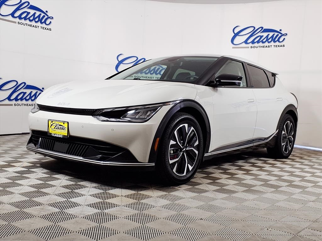 2022 Kia EV6 Wind photo 5