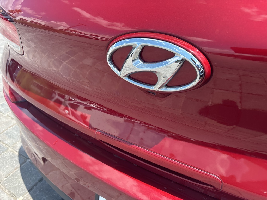 2018 Hyundai Elantra GT Base photo 5