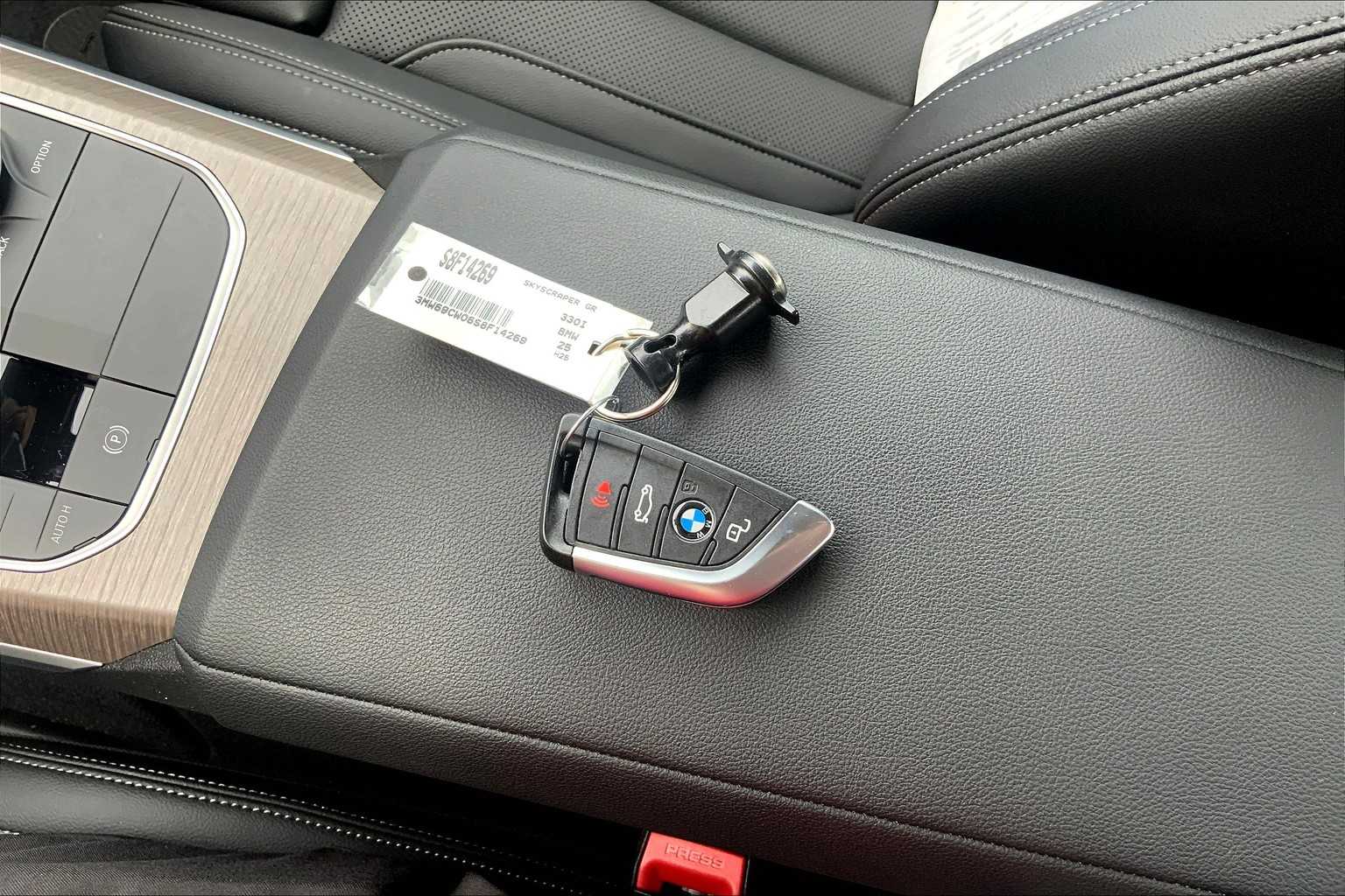 2025 Bmw 330i photo 14