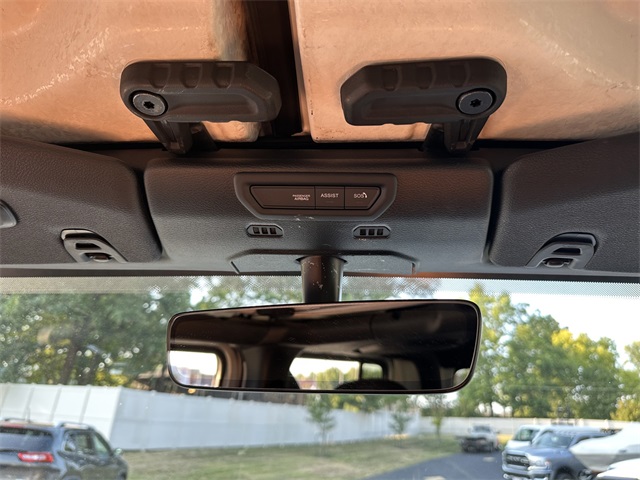2023 Jeep Gladiator Overland photo 37
