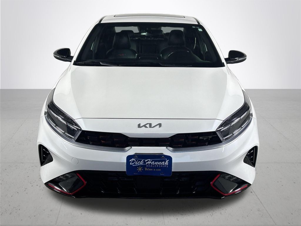 2023 Kia Forte GT photo 3