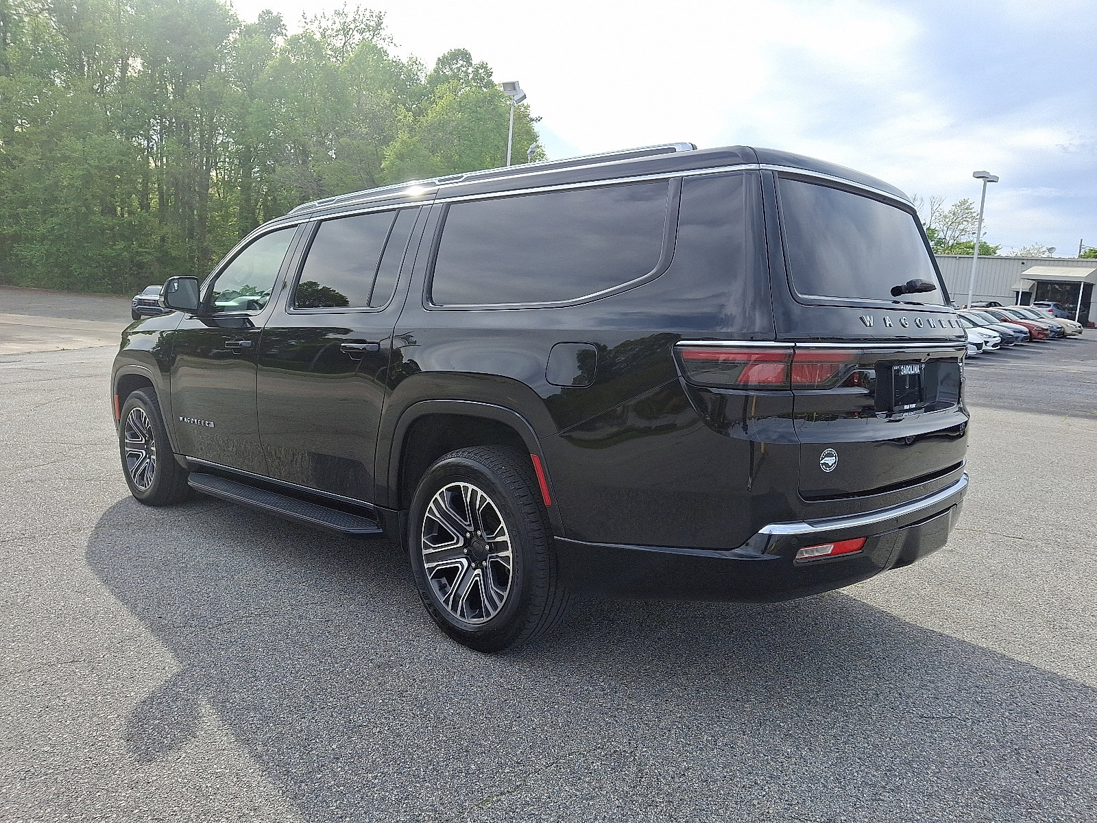 2024 Jeep Wagoneer L Series II photo 4