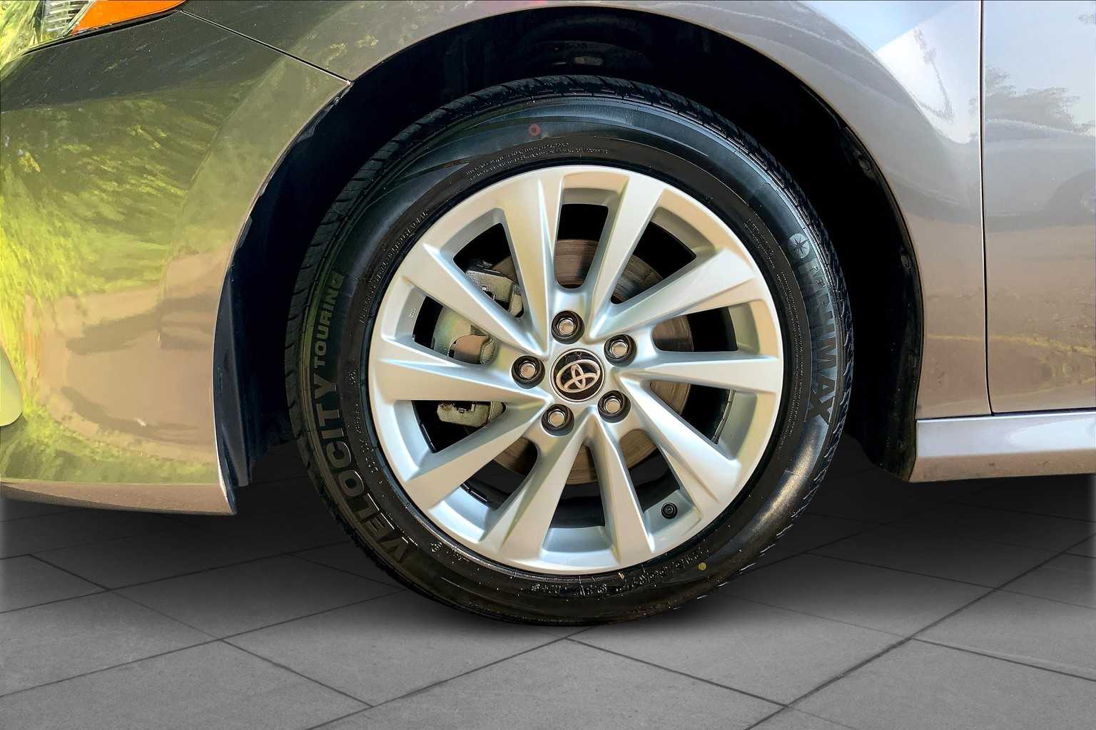 2024 Toyota Camry LE photo 9